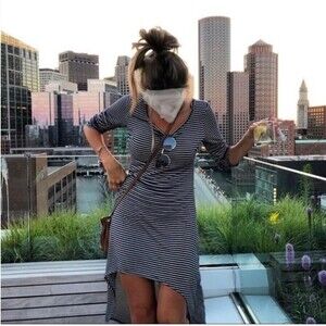 Forever 21 High low striped dress back keyhole 3/4 sleeve size M blue/white